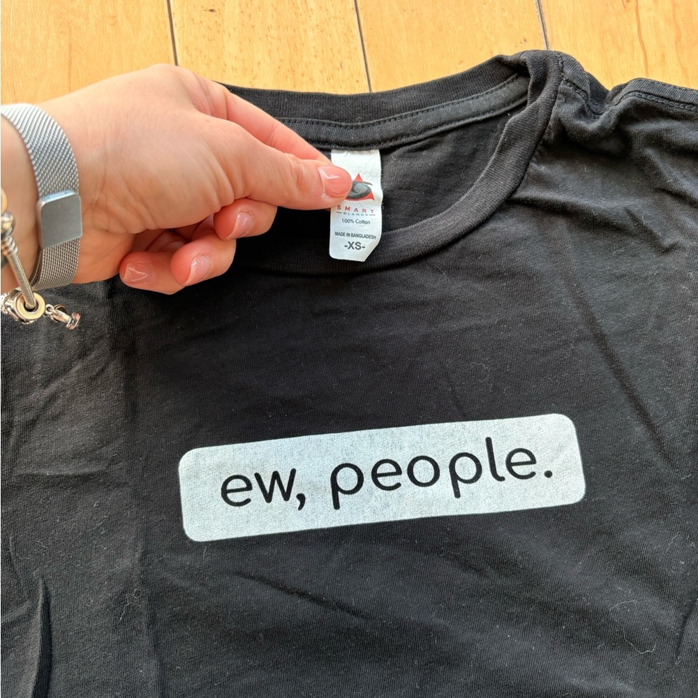 Basic T-shirt - Picture 2 of 2